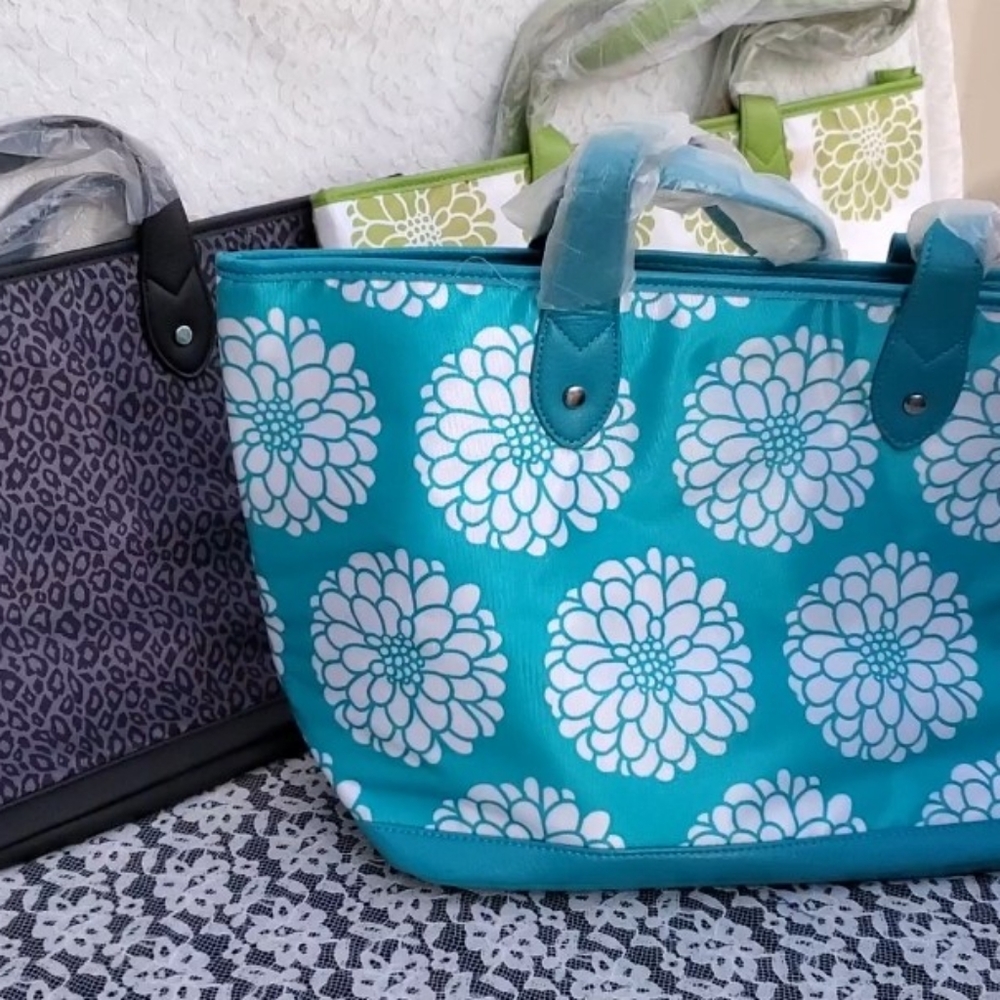 Penelope Ann Tote bags, leather like bottom strong handles zipper closure NEW